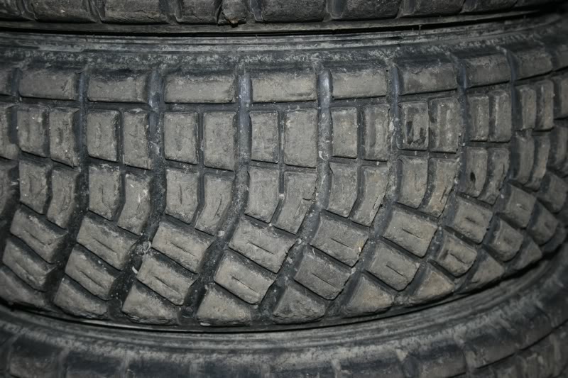 00106 Gravel Tyres.JPG