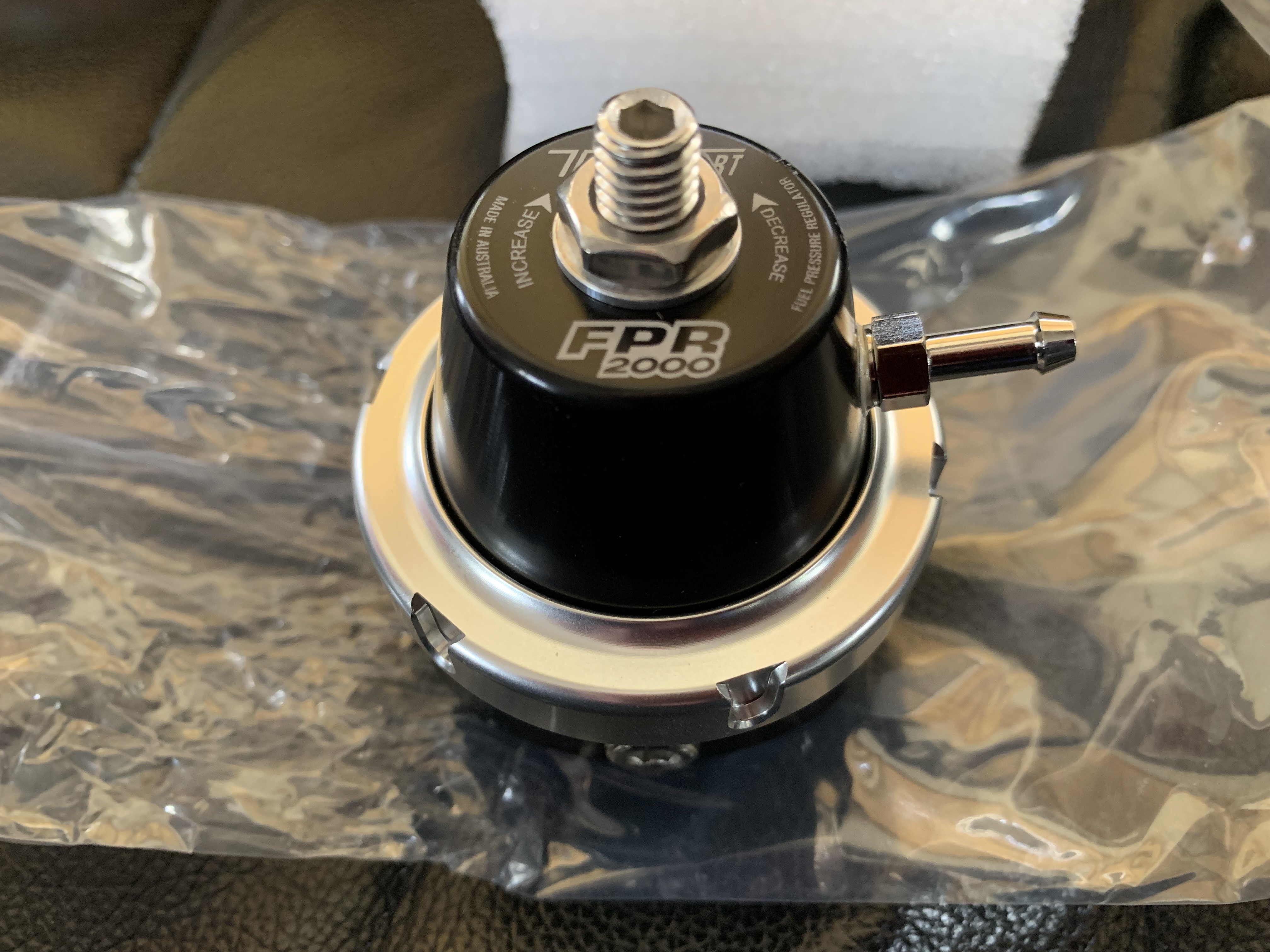 023 TS-0401-1106 TurboSmart FPR2000 Fuel Pressure Regulator.JPG